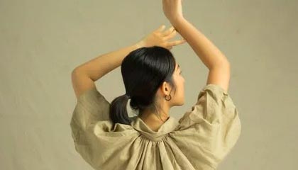 爱游戏APP_东亚足球锦标赛战术分析，各队的创新布局