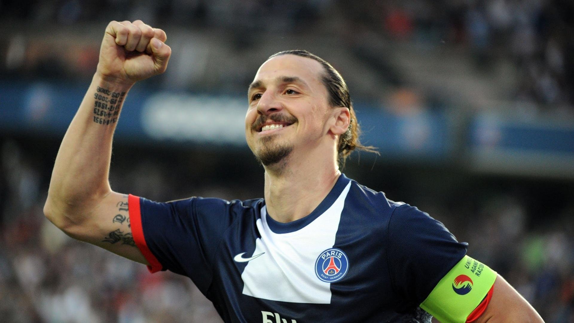 足球标准化训练器材将在青训营普及，足球队训练器材清单