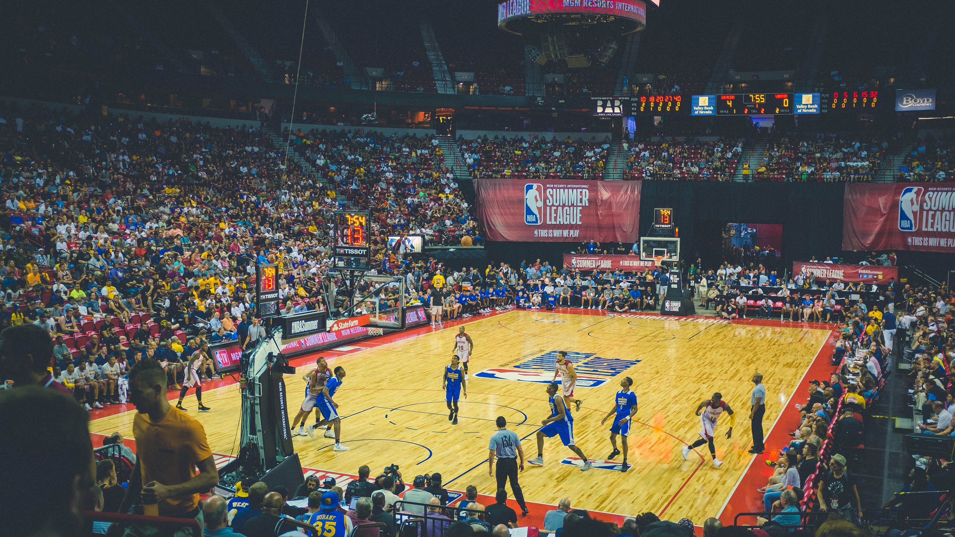 NBA联盟商业合作伙伴策略调整路径分析,nba联盟股份属于谁