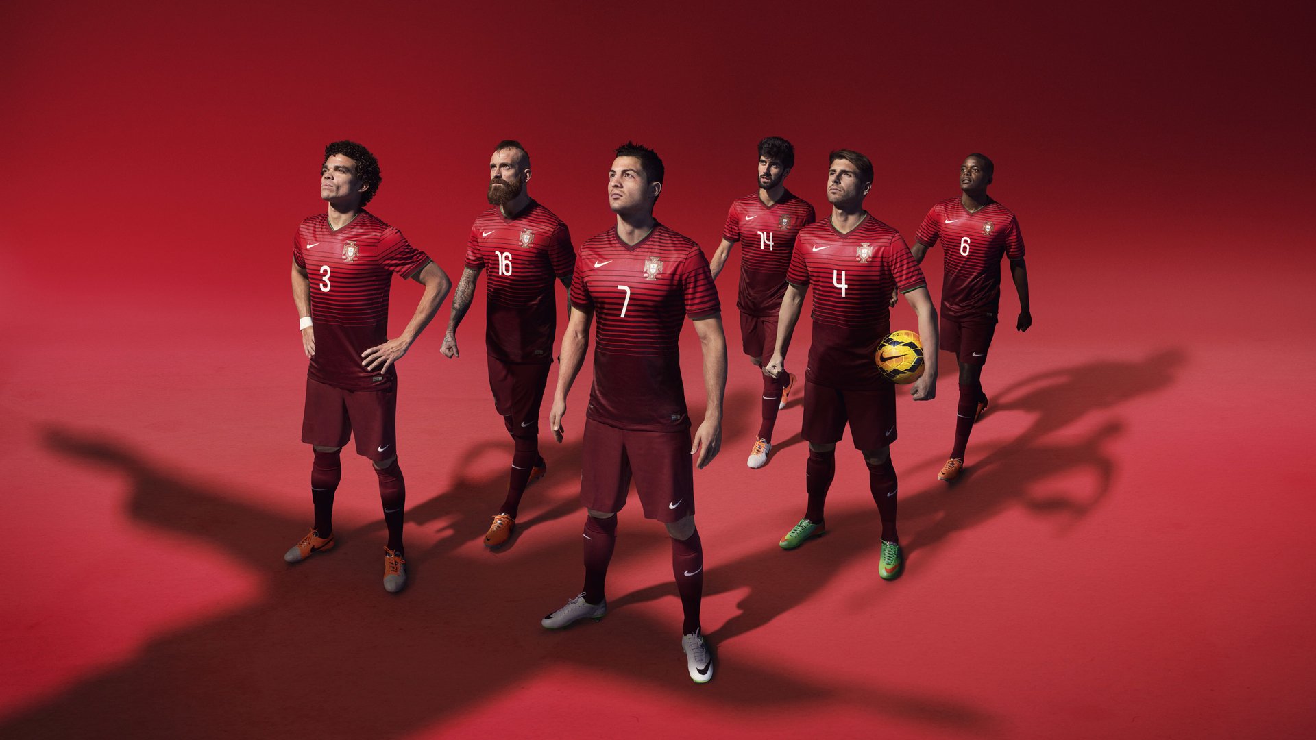 爱游戏体育在线-投资公司纷纷入局中国足球产业，助推行业振兴，中国投资的足球队