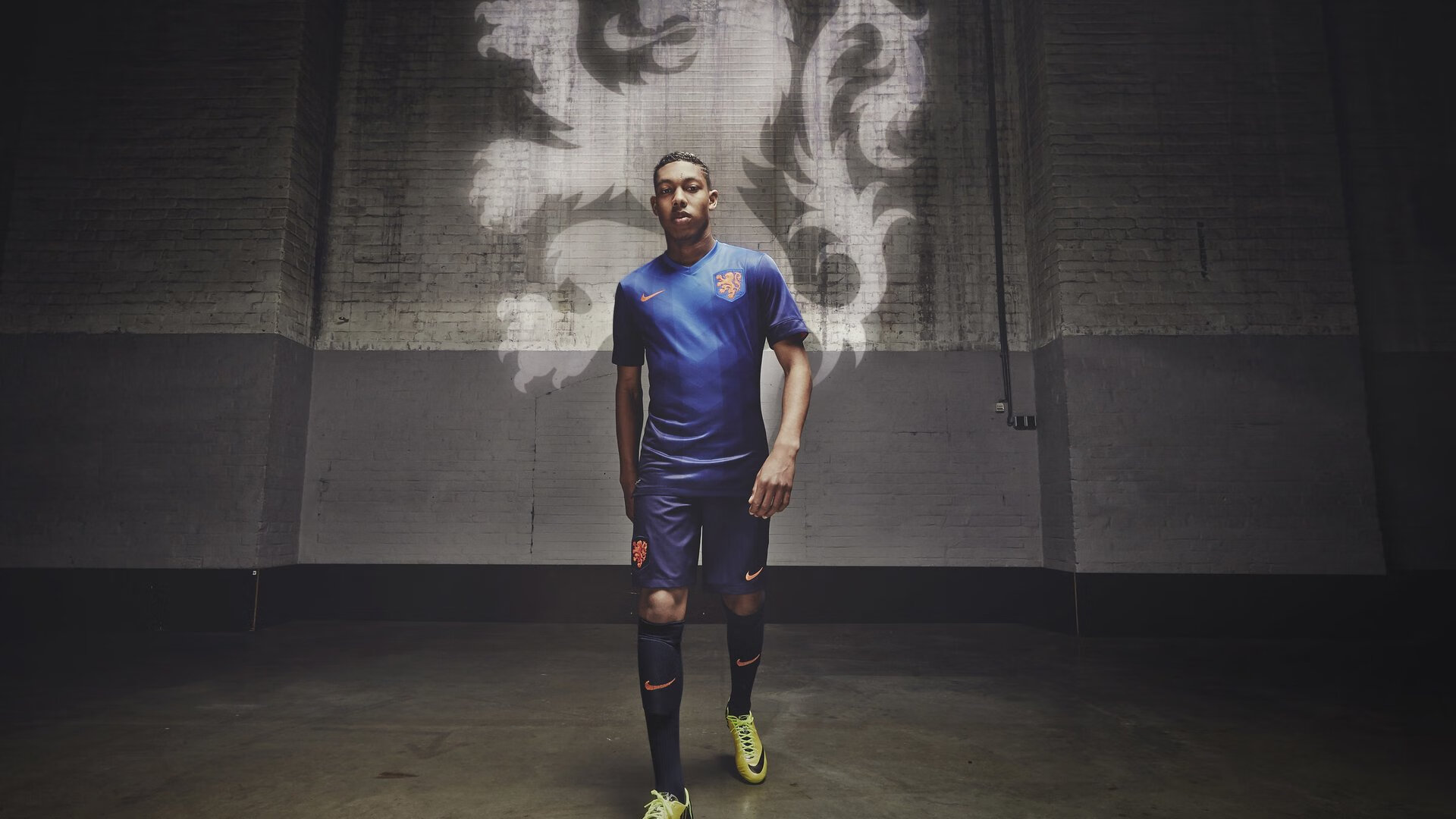 爱游戏体育官网-法兰克福2-0沙尔克,乔奥马和洛塞尔斯终场破门,法兰克福对沙尔克直播